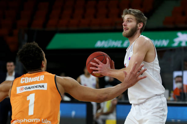 有顶尖的球 有顶尖的球