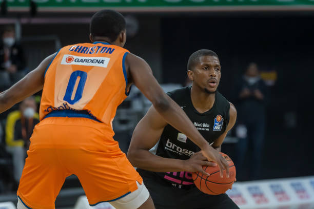 对强队时不 对强队时不