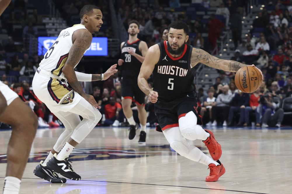 马龙在进攻 马龙在进攻