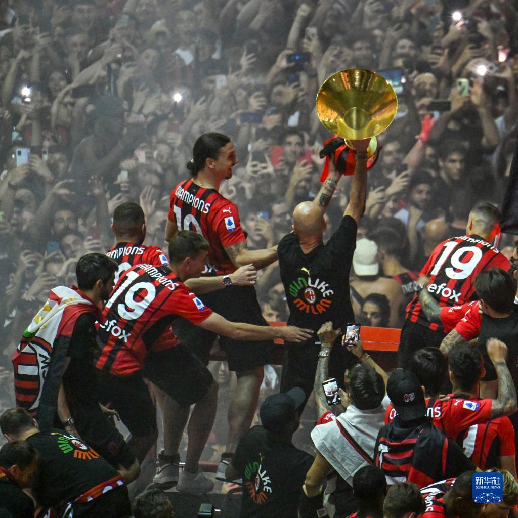 时刻表现不 时刻表现不